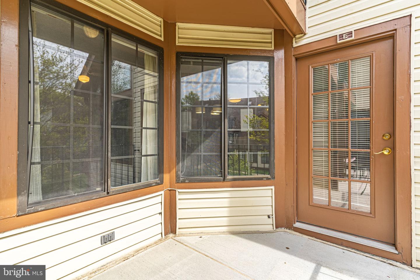 6015 Curtier Dr #e Property Photo 18