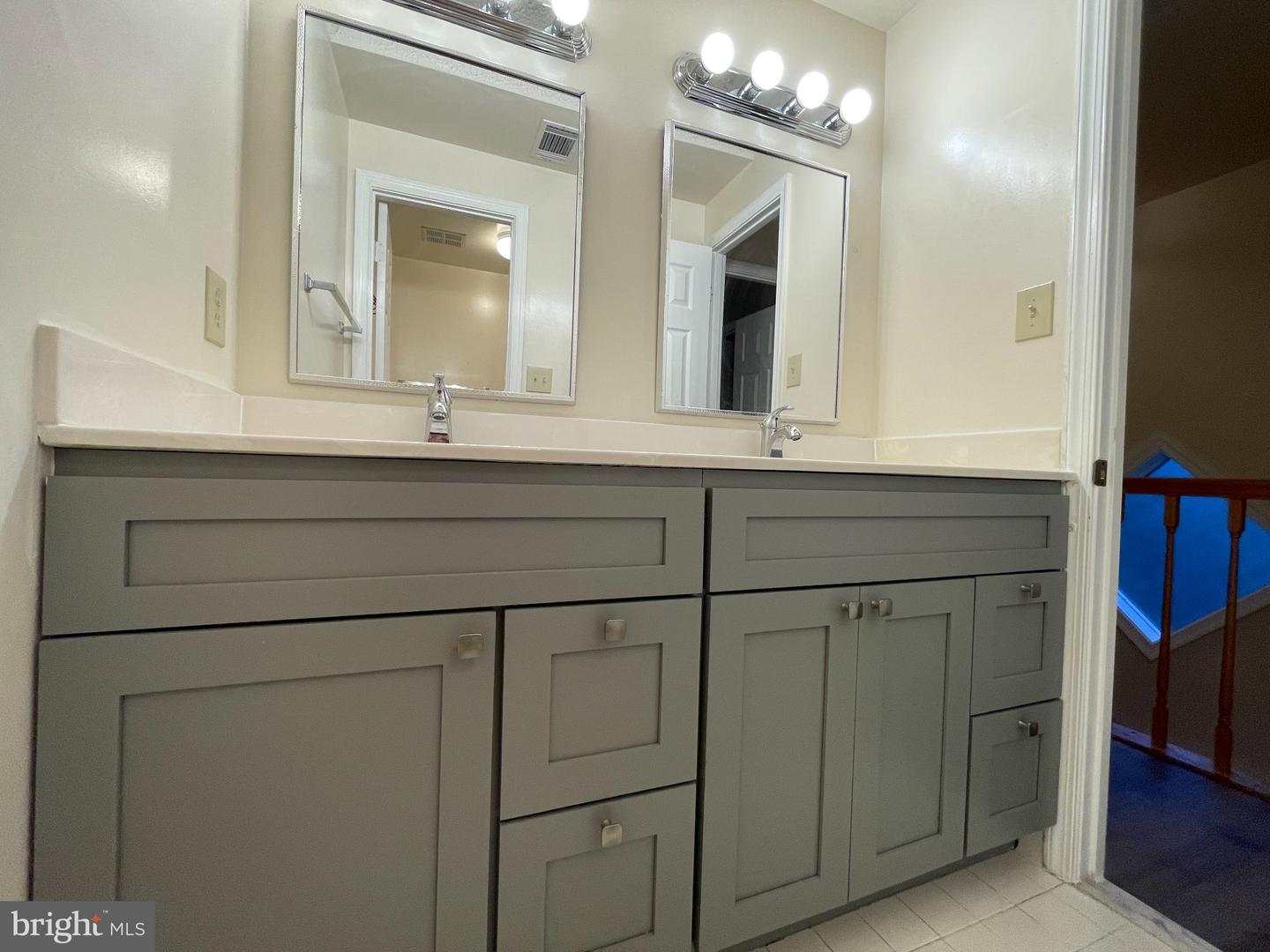 5931 Sir Cambridge Way Property Photo 10