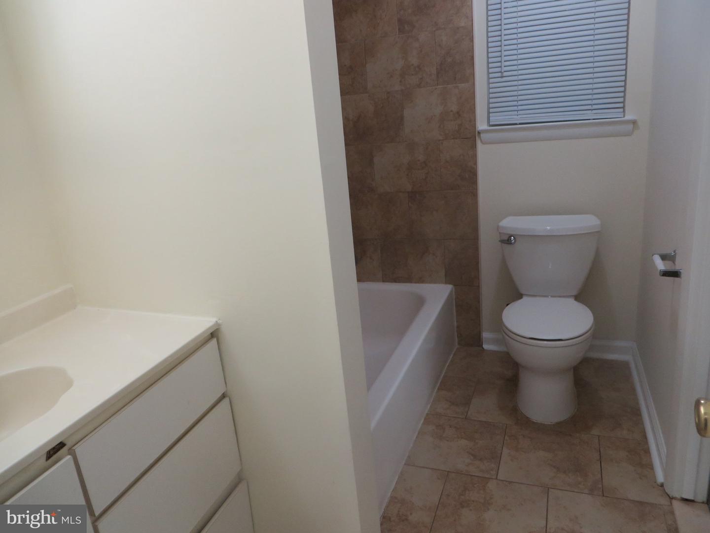 7906 Orange Plank Rd Property Photo 13