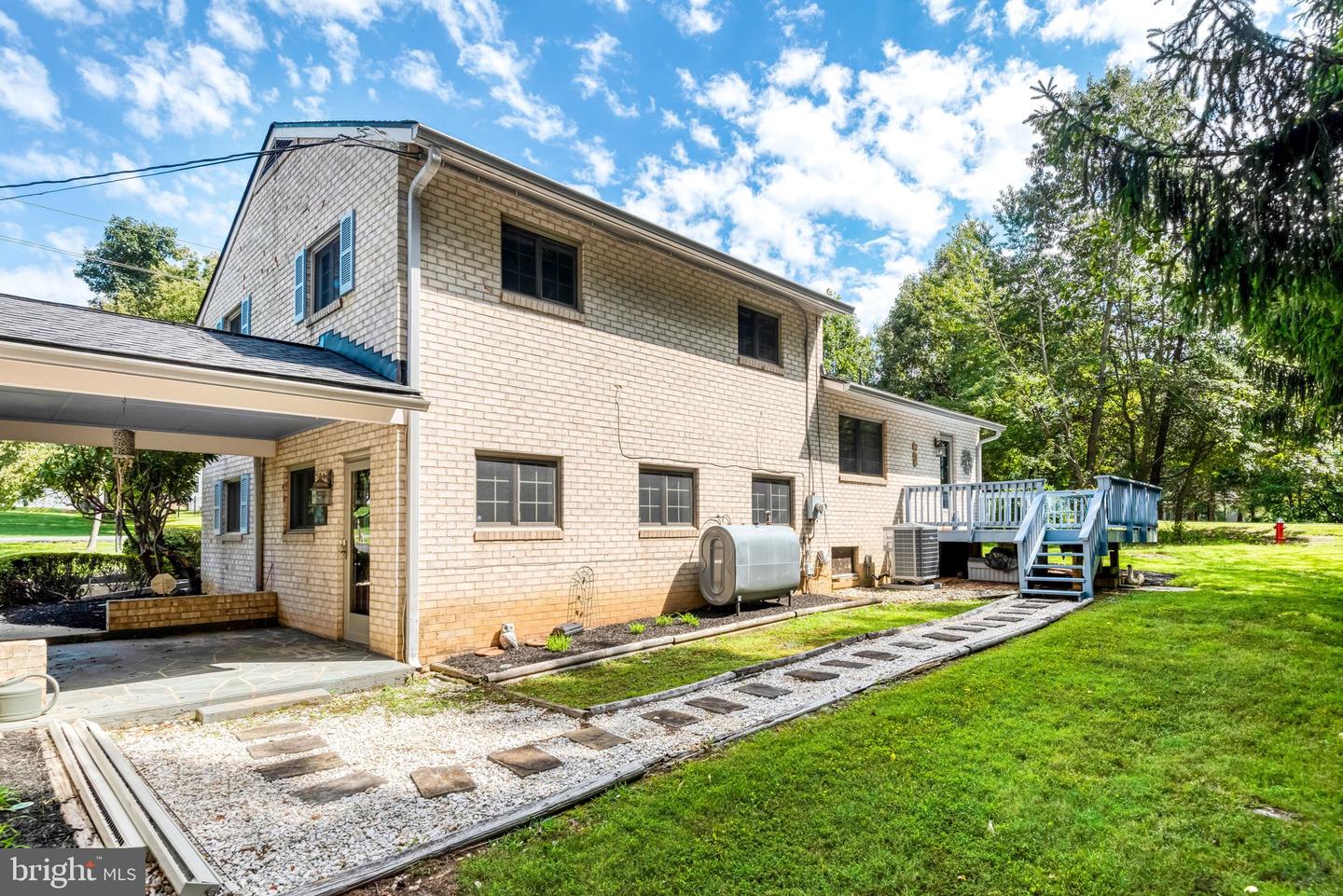 10129 Lake Haven Ct Property Photo 19