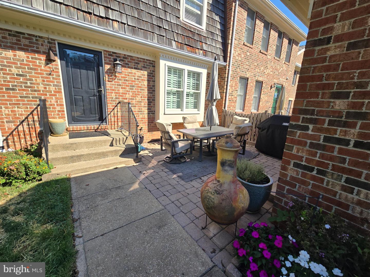 2922 Oakborough Sq Property Photo 11