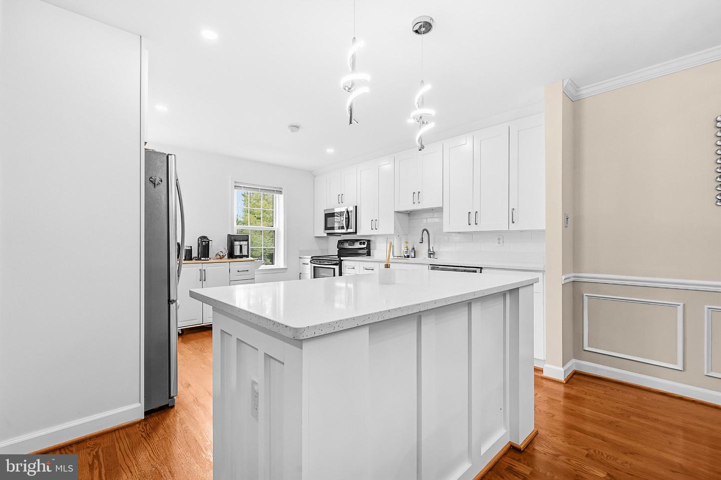 3050 Federal Hill Dr Property Photo 13