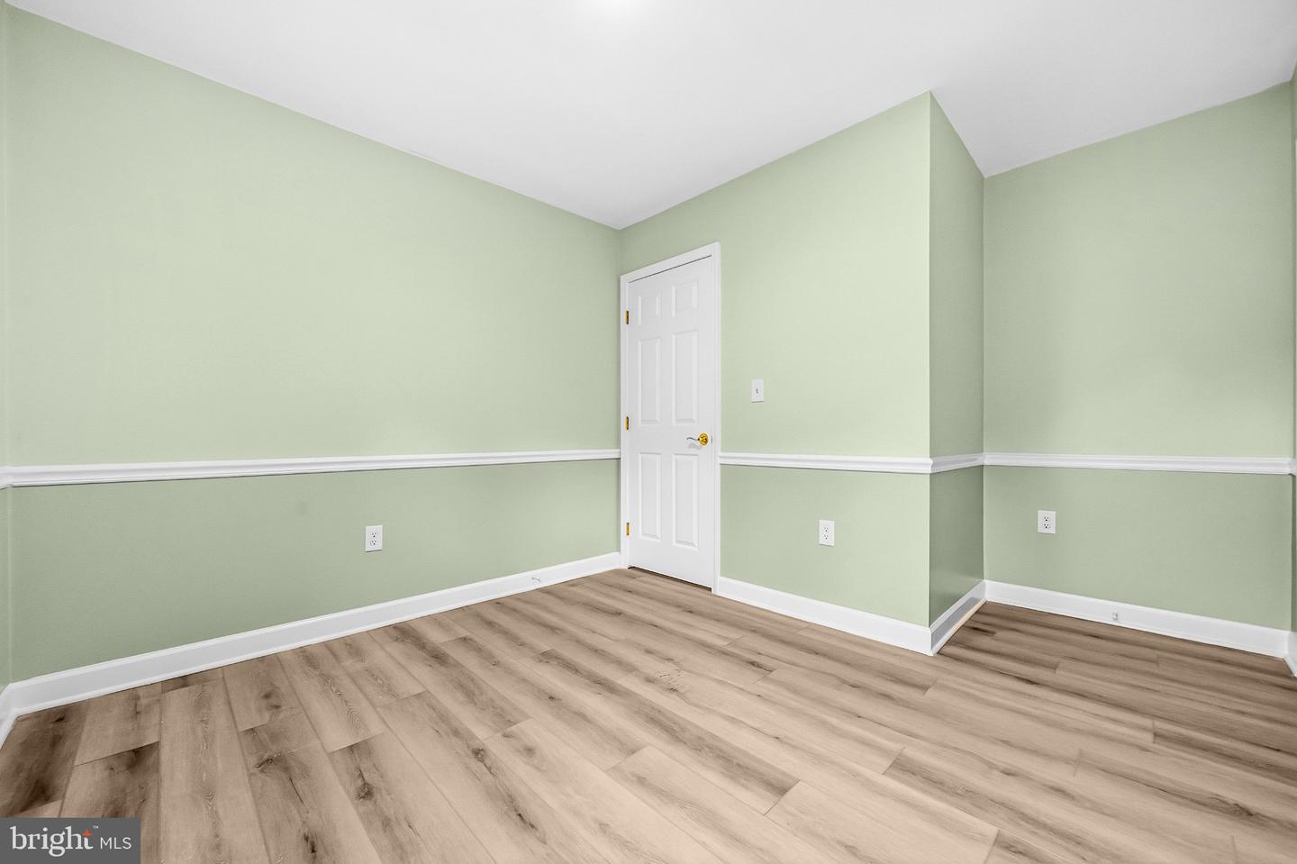 3050 Federal Hill Dr Property Photo 25