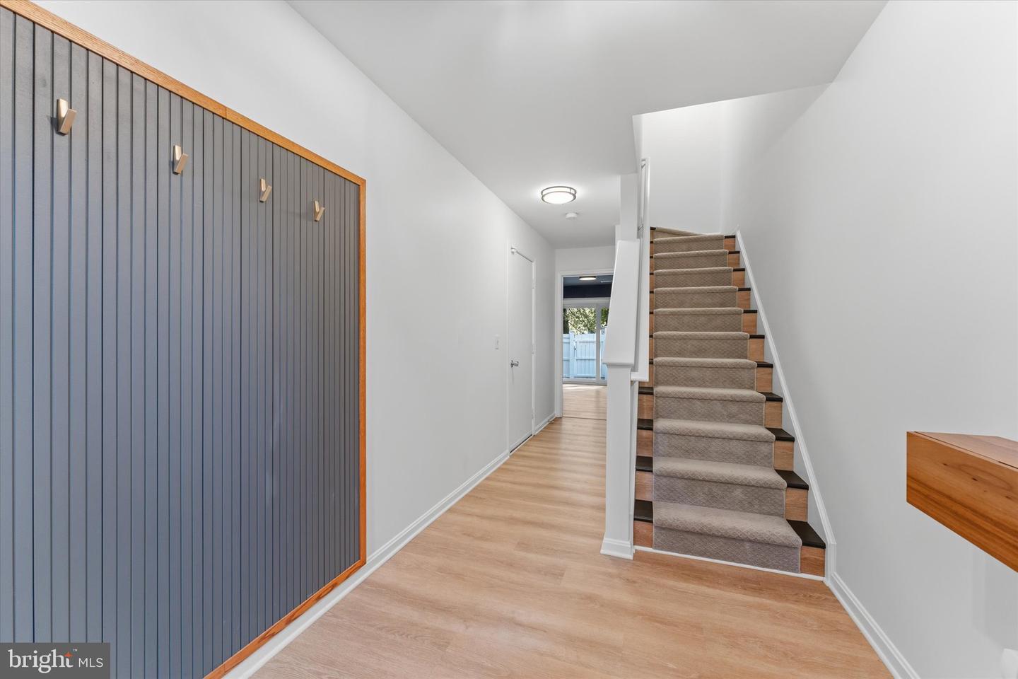 12066 Edgemere Cir Property Photo 3