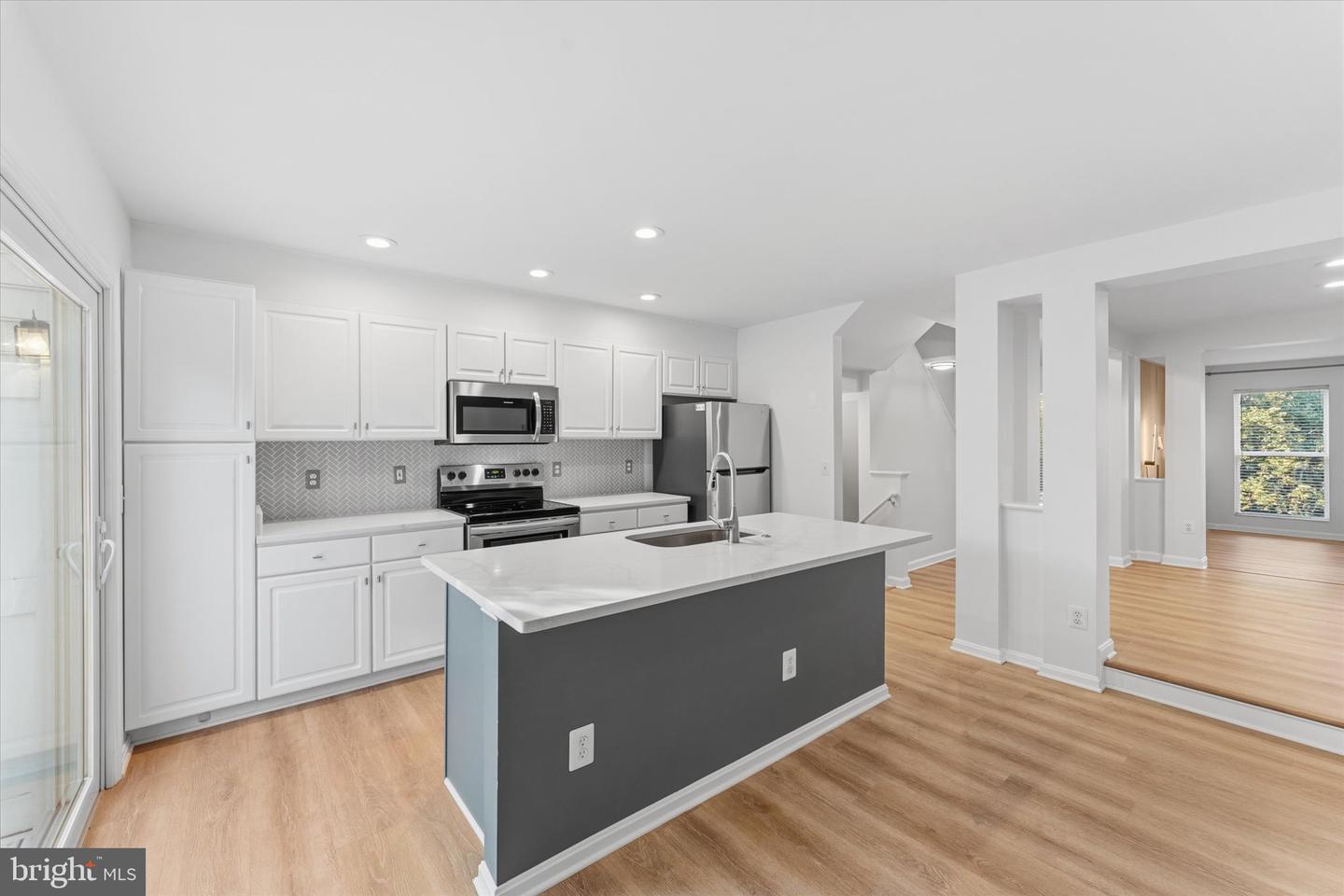 12066 Edgemere Cir Property Photo 16