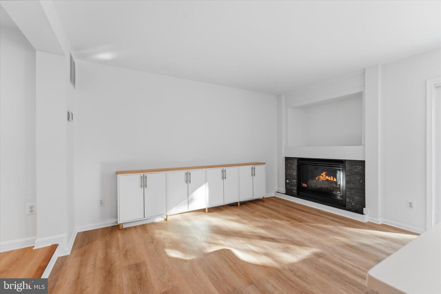 12066 Edgemere Cir Property Photo 18