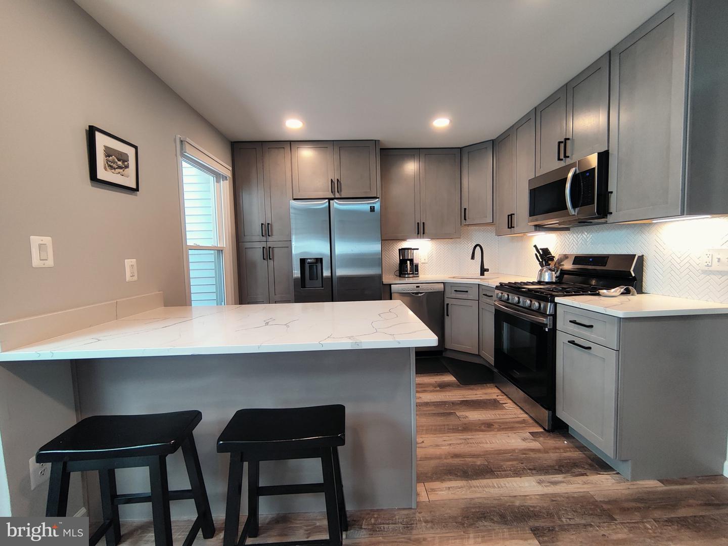 6061 Clay Spur Ct Property Photo 5