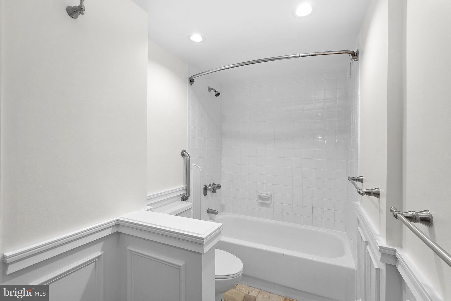 6800 Fleetwood Rd #520 Property Photo 44