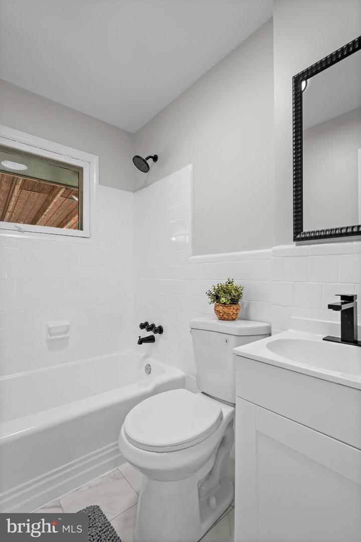 6927 Columbia Dr Property Photo 14