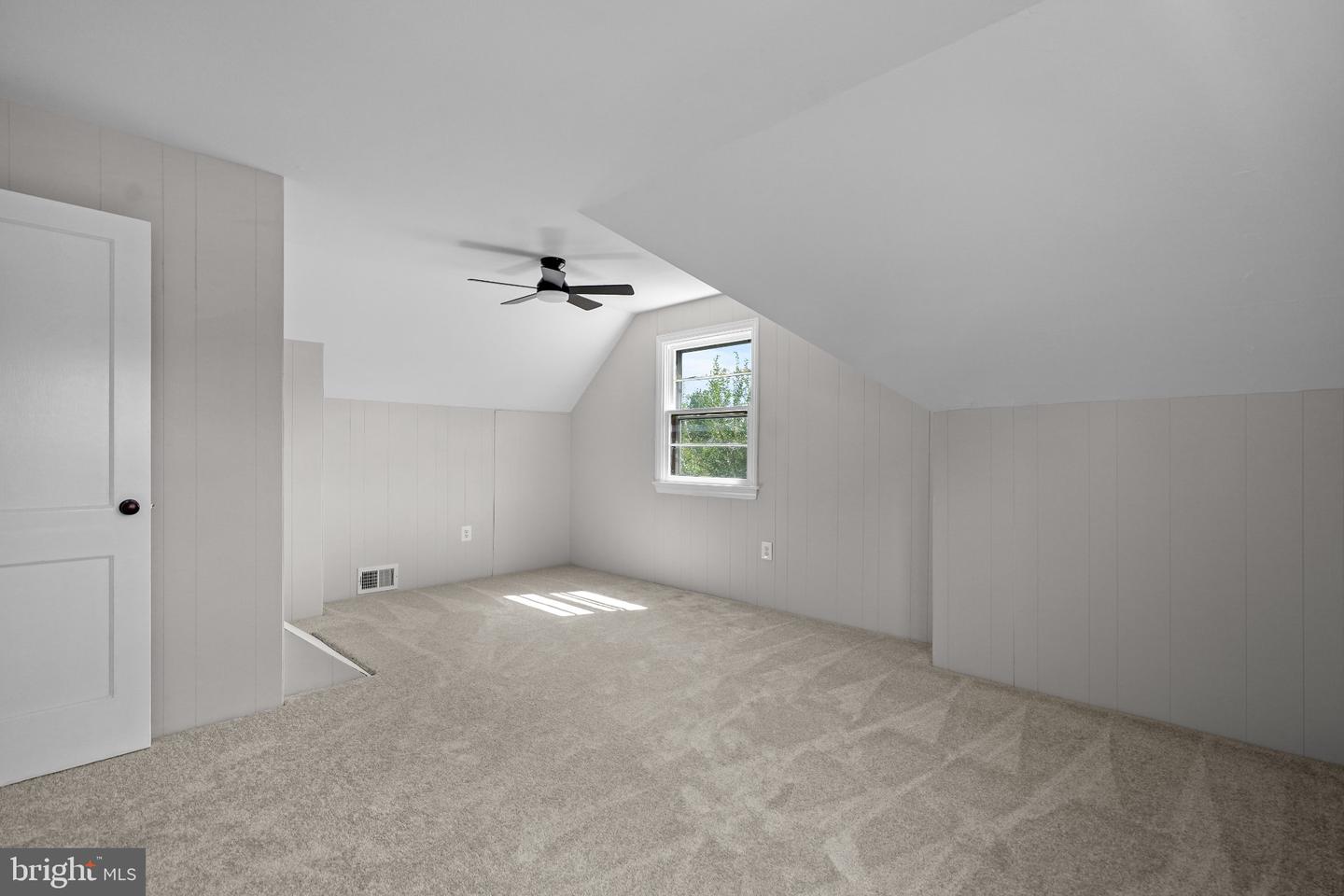6927 Columbia Dr Property Photo 25