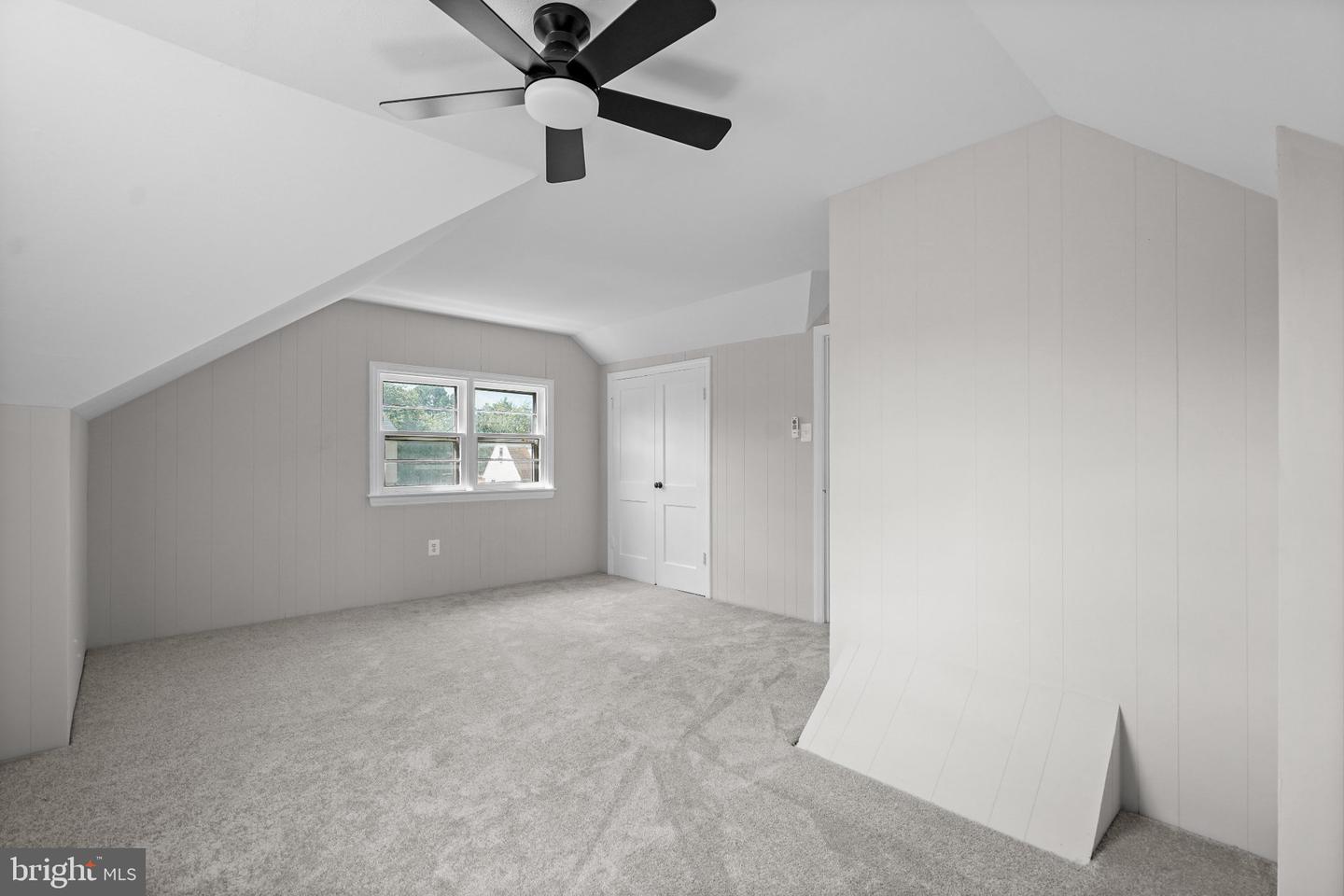 6927 Columbia Dr Property Photo 27