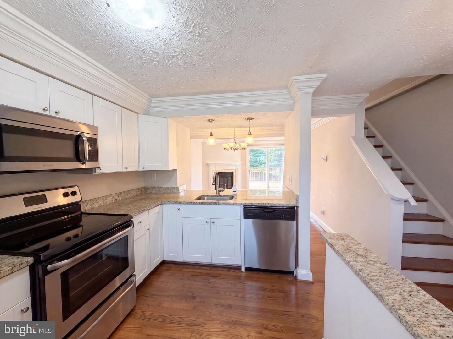 8769 Kanawha Ct Property Photo 2