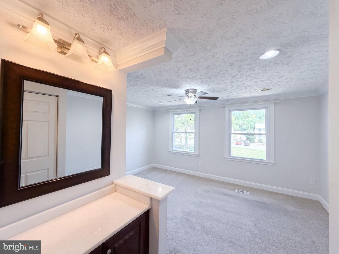 8769 Kanawha Ct Property Photo 4