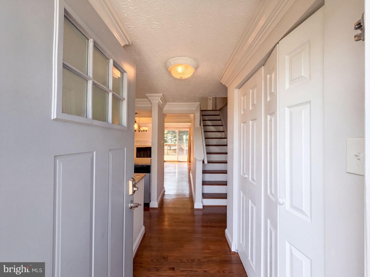 8769 Kanawha Ct Property Photo 6