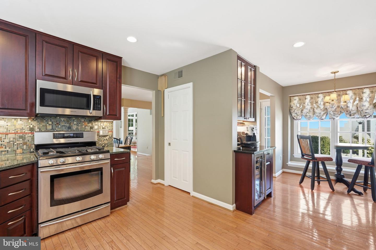1252 Lamplighter Way Property Photo 6