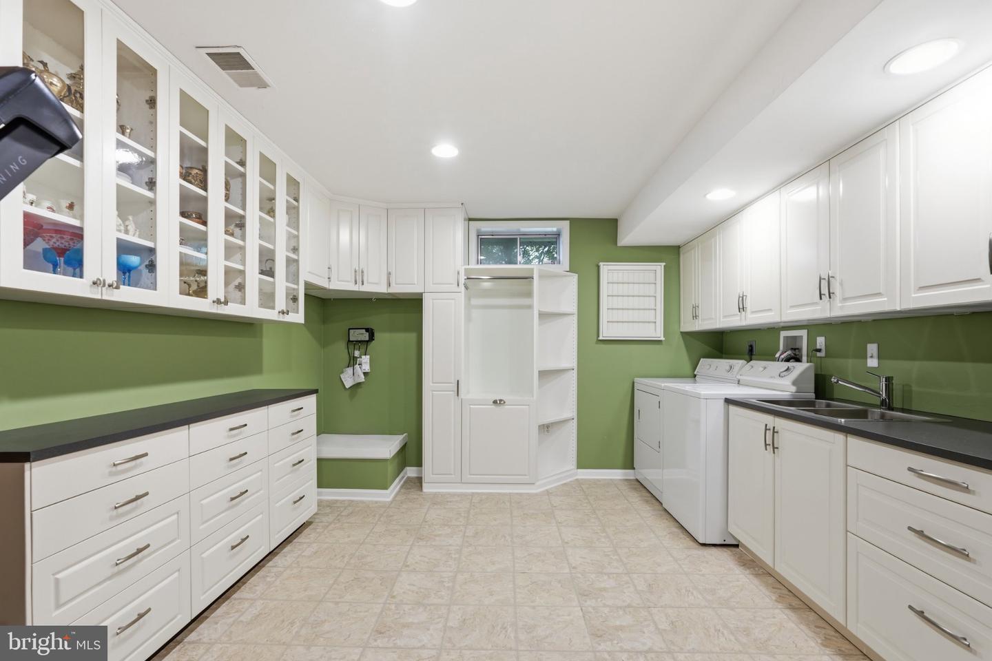 1252 Lamplighter Way Property Photo 43