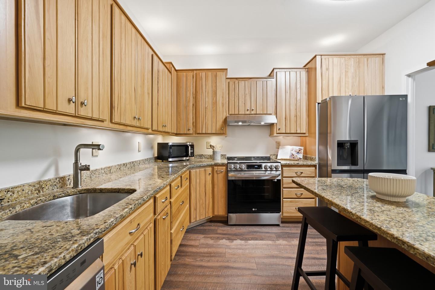 11559 Rolling Green Ct #300 Property Photo 11