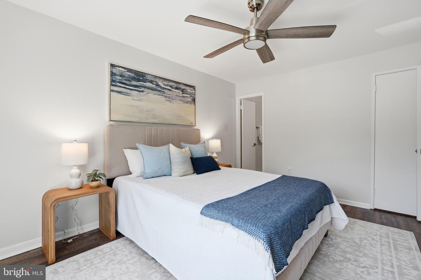 11559 Rolling Green Ct #300 Property Photo 17