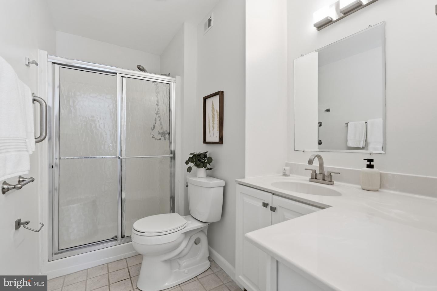 11559 Rolling Green Ct #300 Property Photo 19