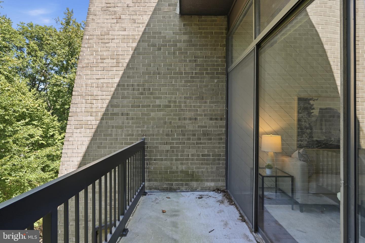 11559 Rolling Green Ct #300 Property Photo 23
