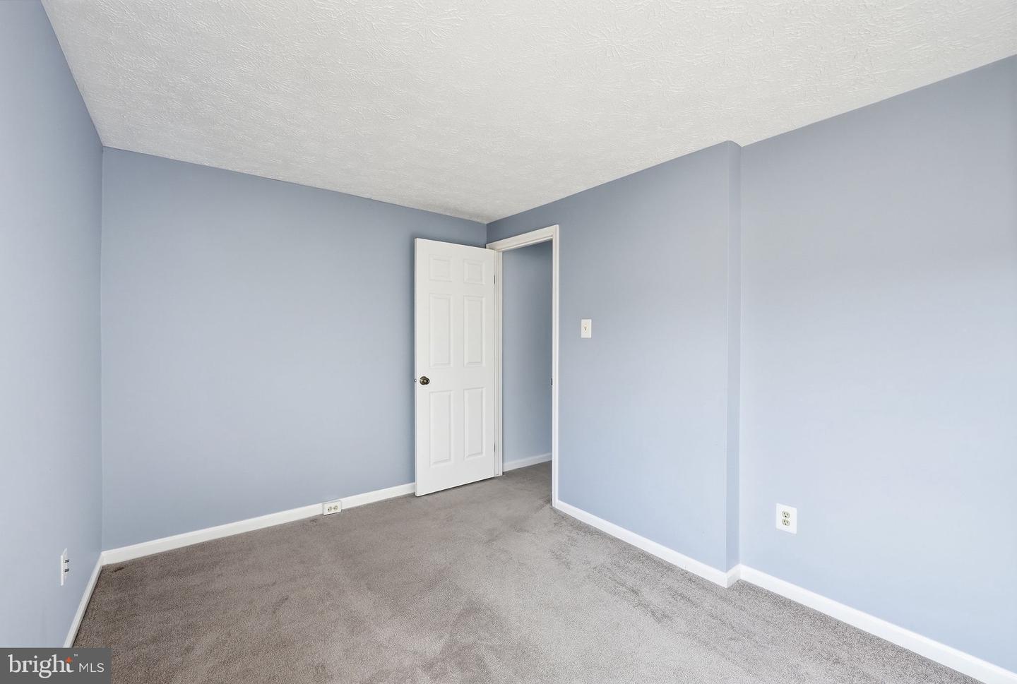 8511 Koluder Ct Property Photo 27