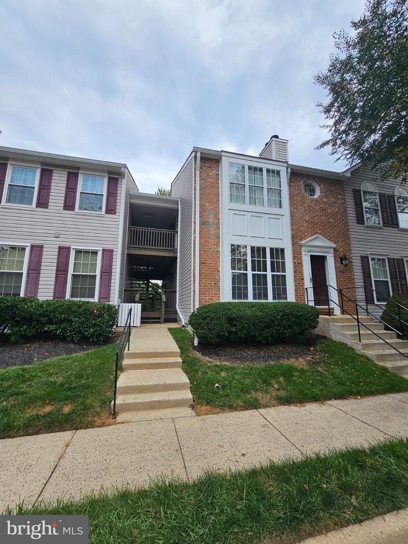 7705 LEXTON PL #E Property Photo 1