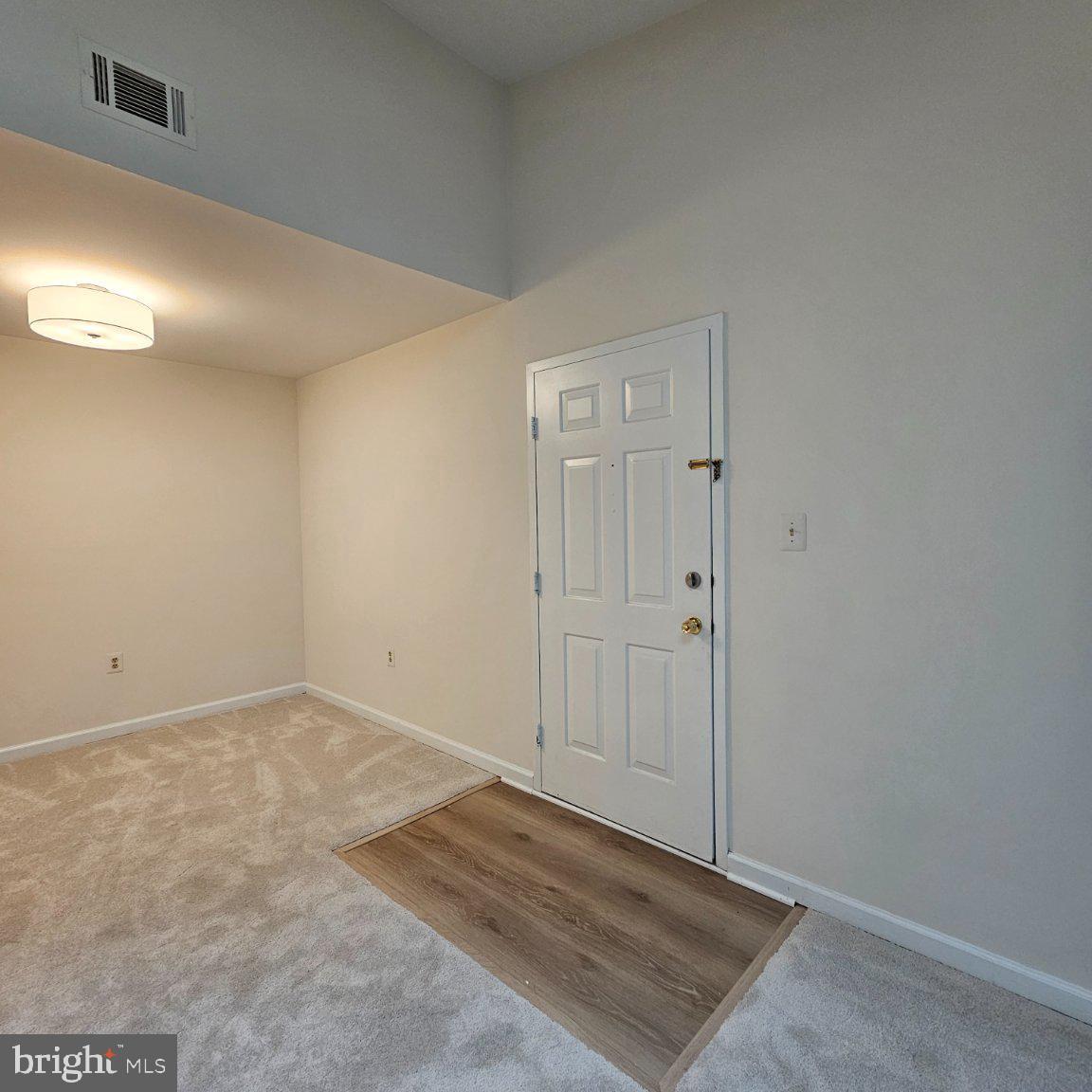 7705 Lexton Pl #e Property Photo 2