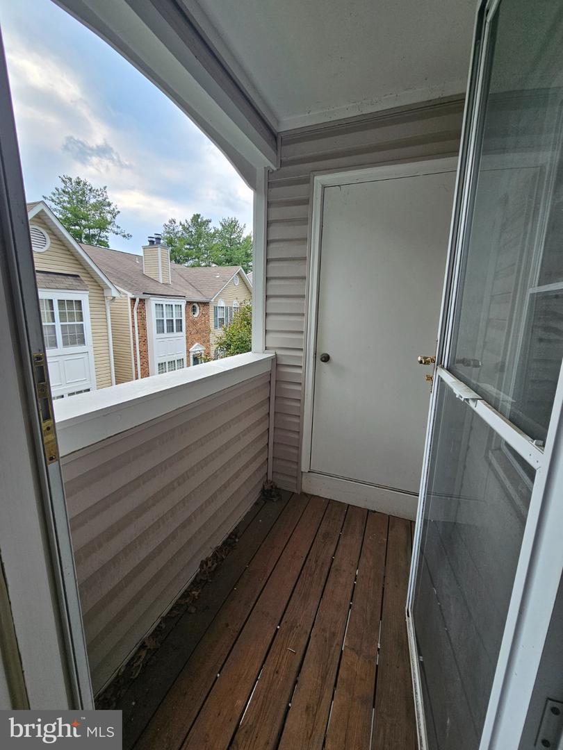 7705 Lexton Pl #e Property Photo 19