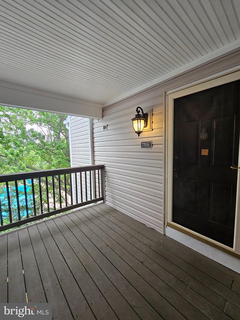 7705 Lexton Pl #e Property Photo 28