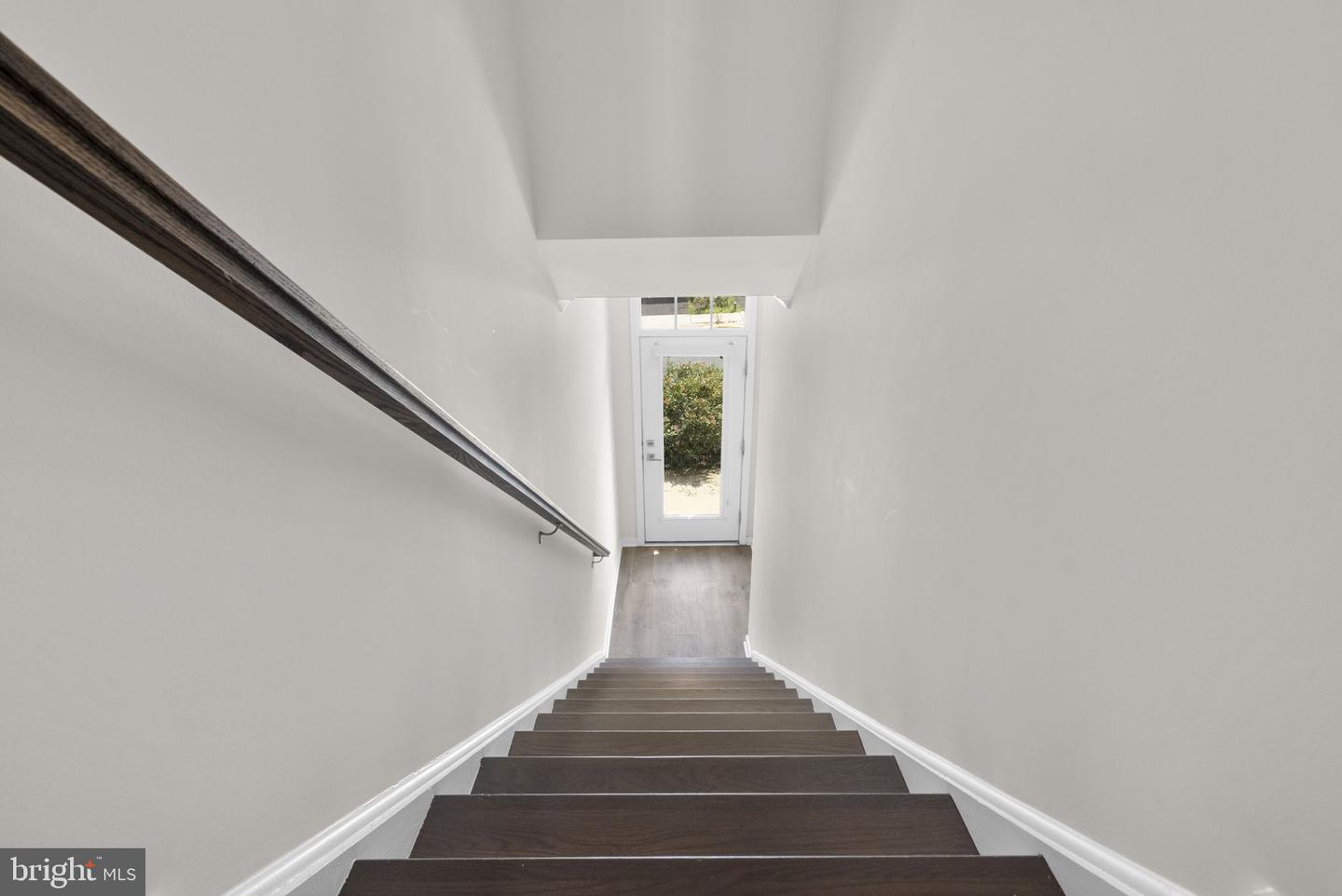 2604 Loganberry Dr Property Photo 3