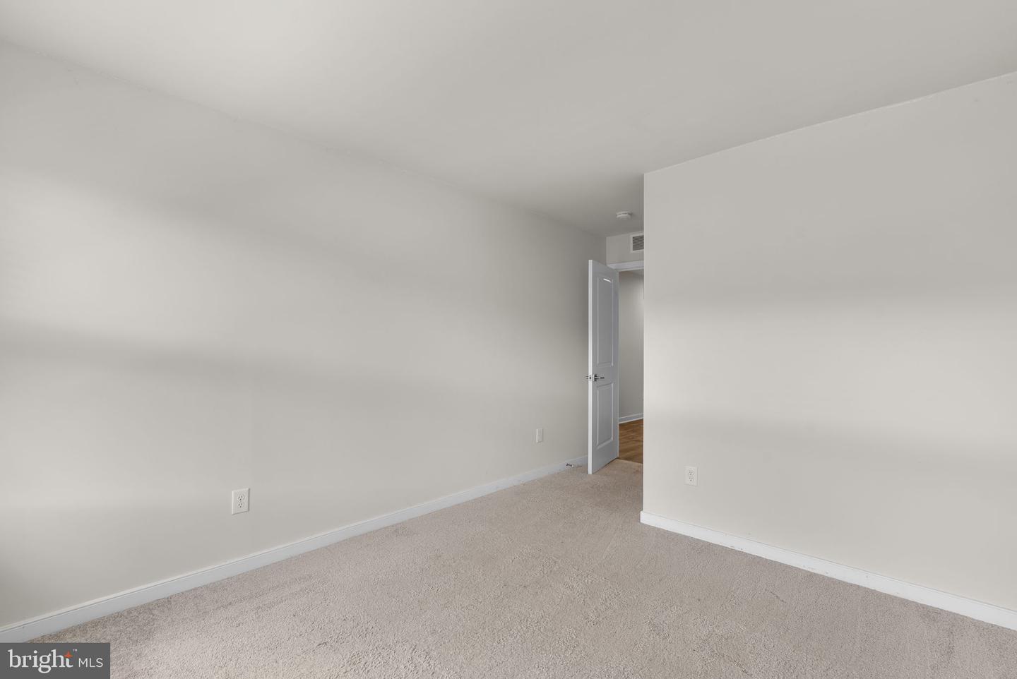 2604 Loganberry Dr Property Photo 27