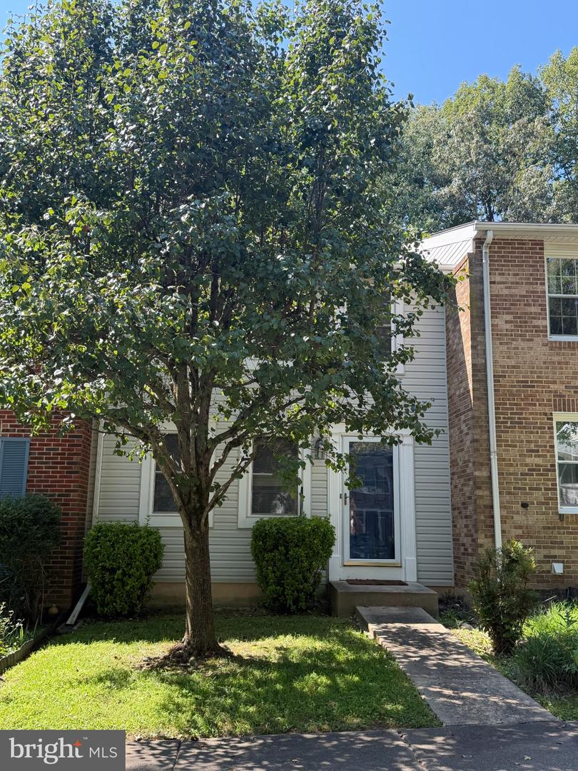 8172 Curving Creek Ct Property Photo 1