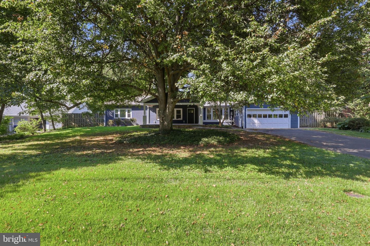 6432 Ichabod Pl Property Photo 1