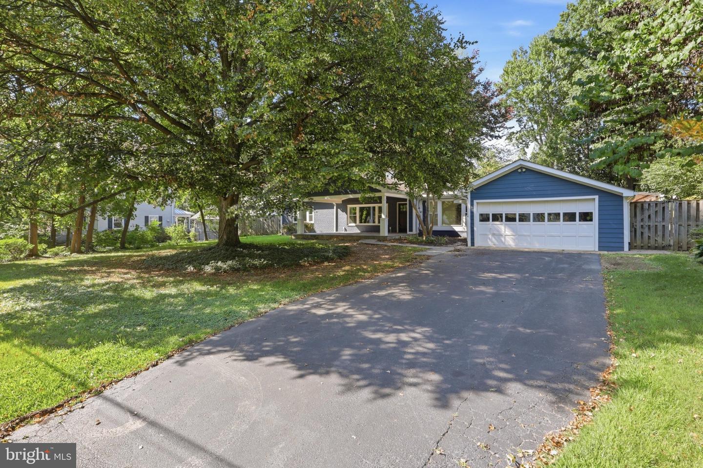 6432 Ichabod Pl Property Photo 4