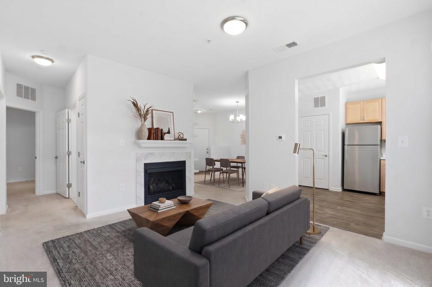 4210-C MOZART BRIGADE LN #4210-C Property Photo 1