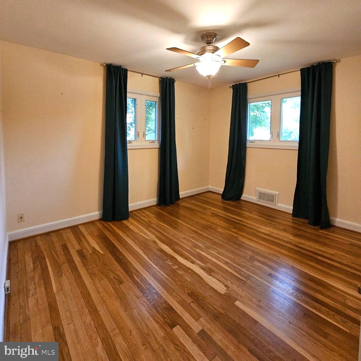 7126 Sanford Ct Property Photo 14