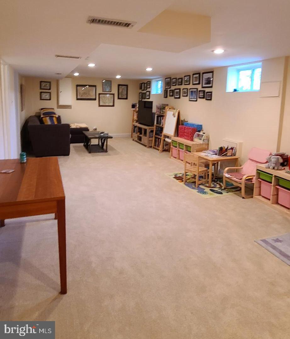 7126 Sanford Ct Property Photo 15