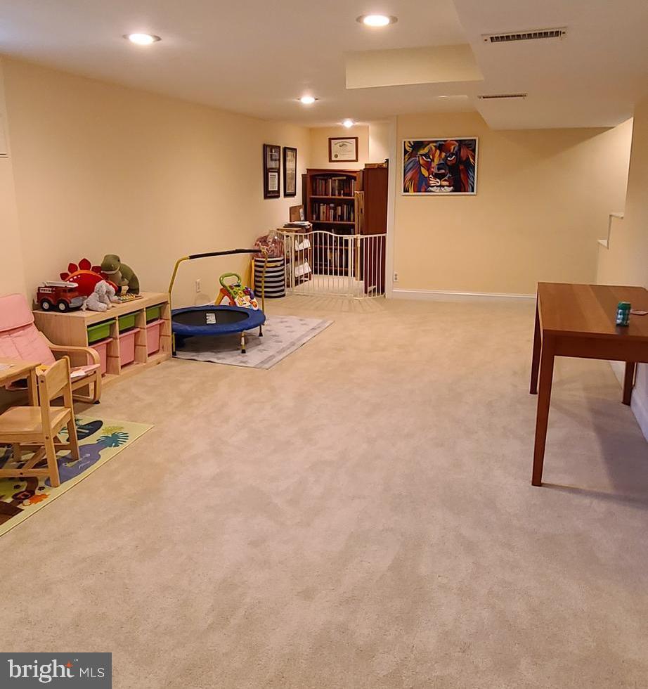 7126 Sanford Ct Property Photo 16