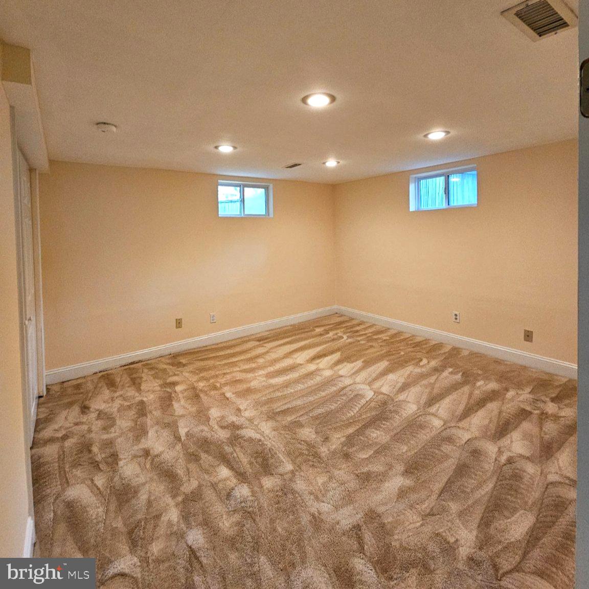 7126 Sanford Ct Property Photo 22