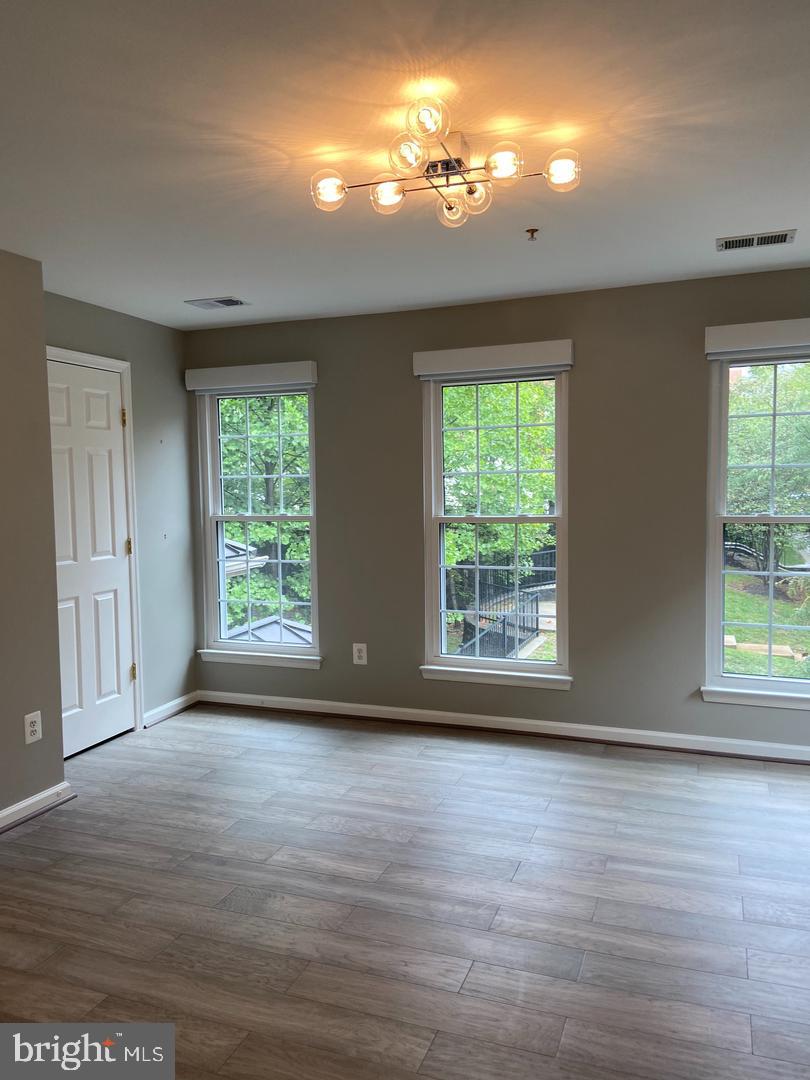 4465-a Beacon Grove Cir #701a Property Photo 10