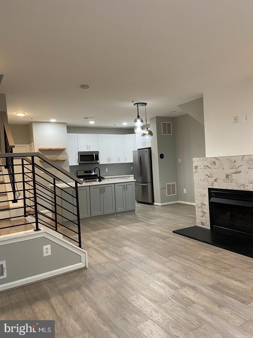 4465-a Beacon Grove Cir #701a Property Photo 14