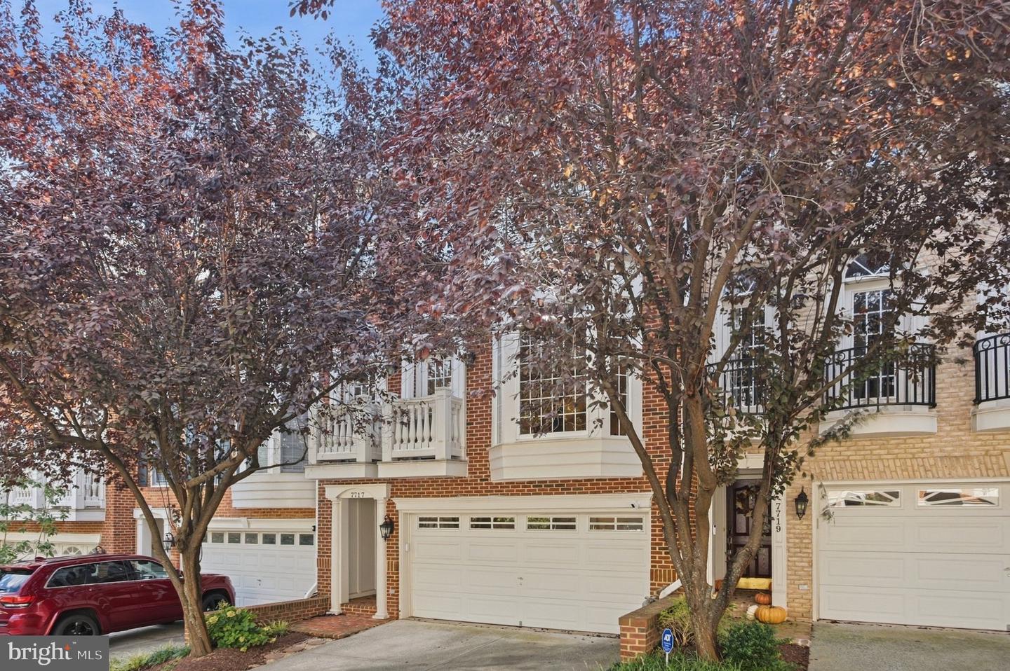 7717 Spoleto Ln Property Photo 2