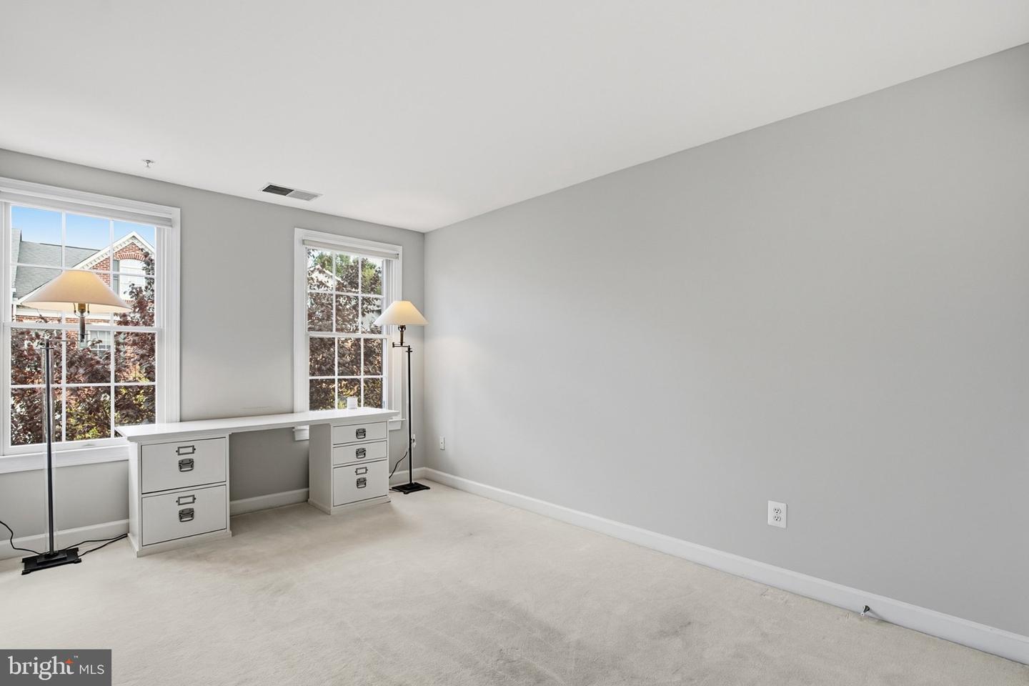7717 Spoleto Ln Property Photo 27