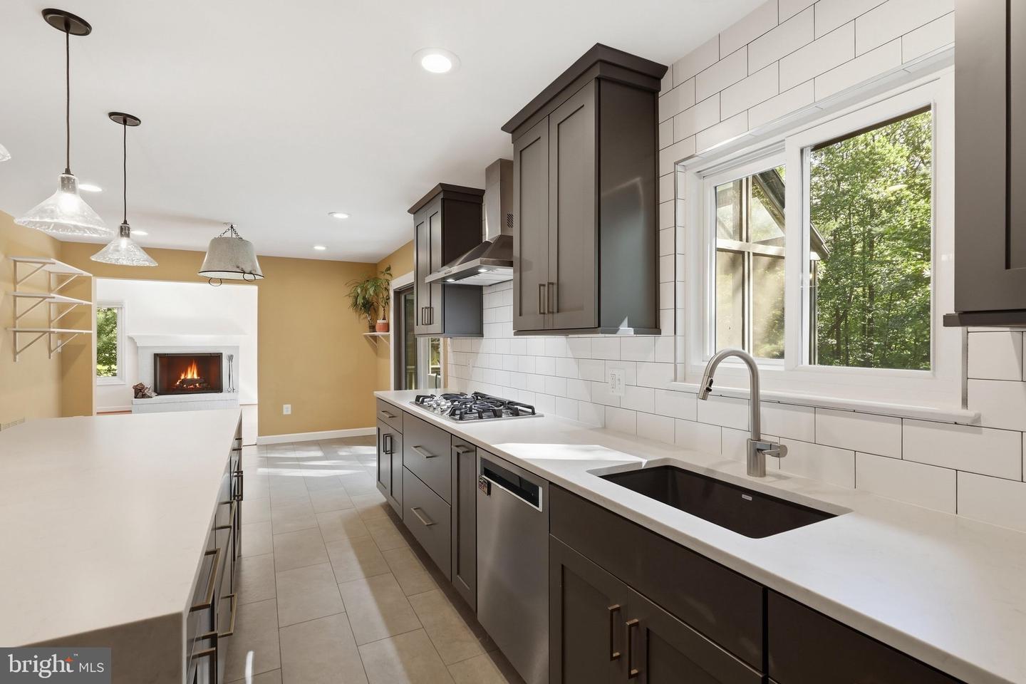 2025 Mock Orange Ct Property Photo 13