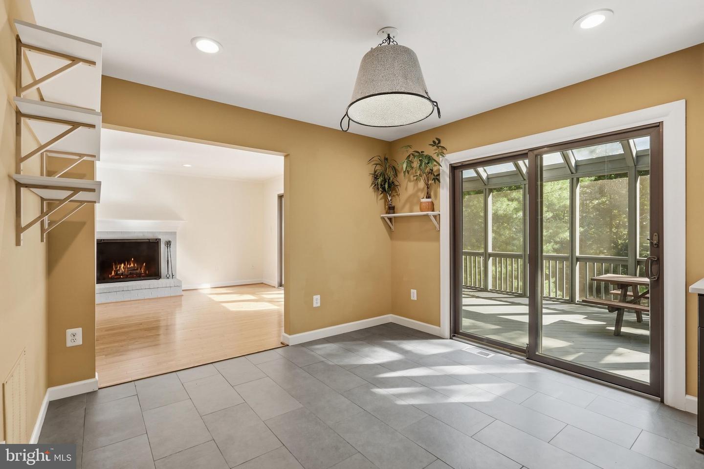 2025 Mock Orange Ct Property Photo 14