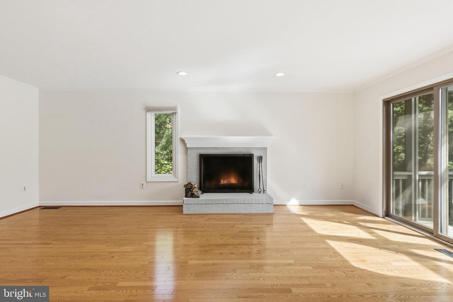 2025 Mock Orange Ct Property Photo 16