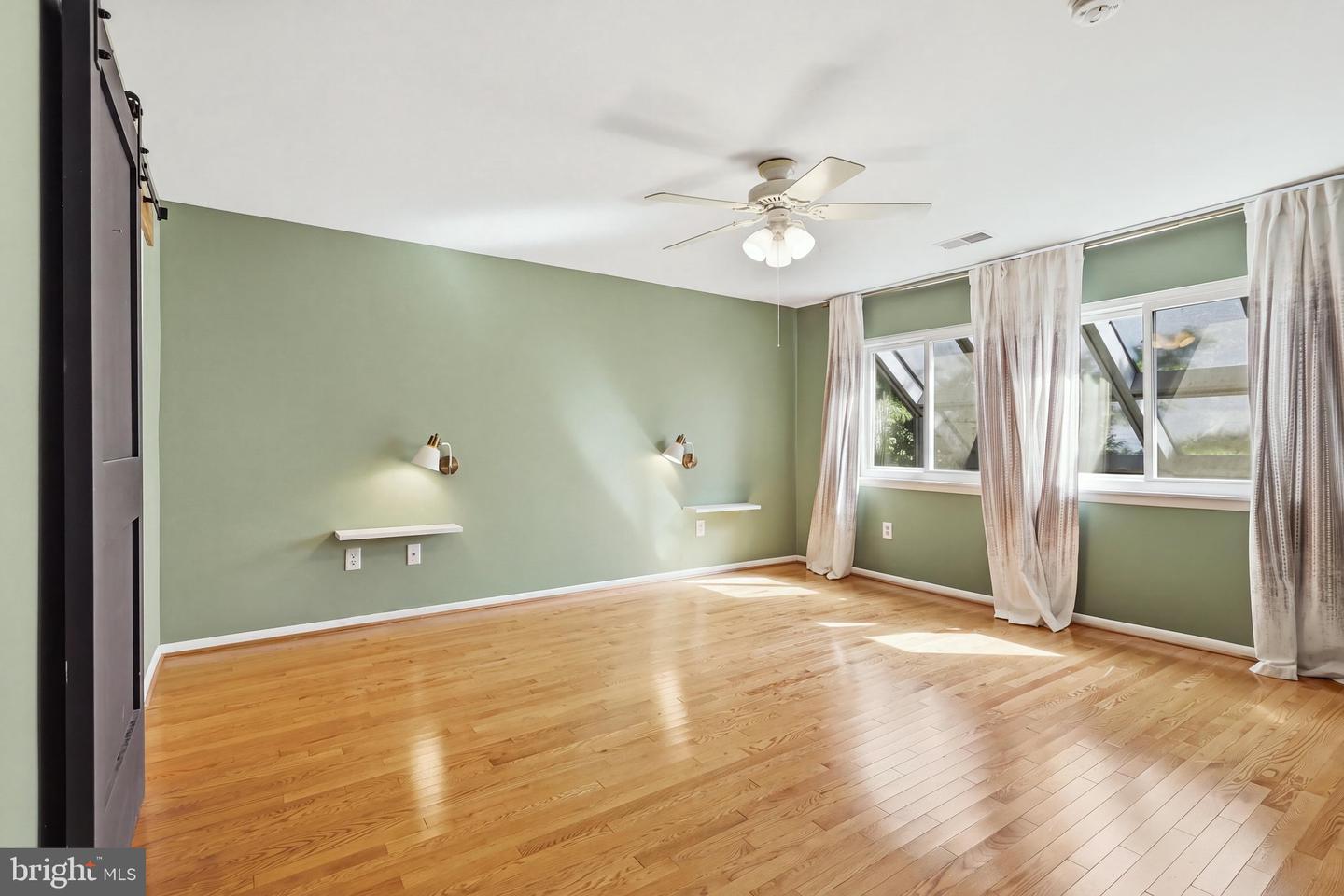 2025 Mock Orange Ct Property Photo 20