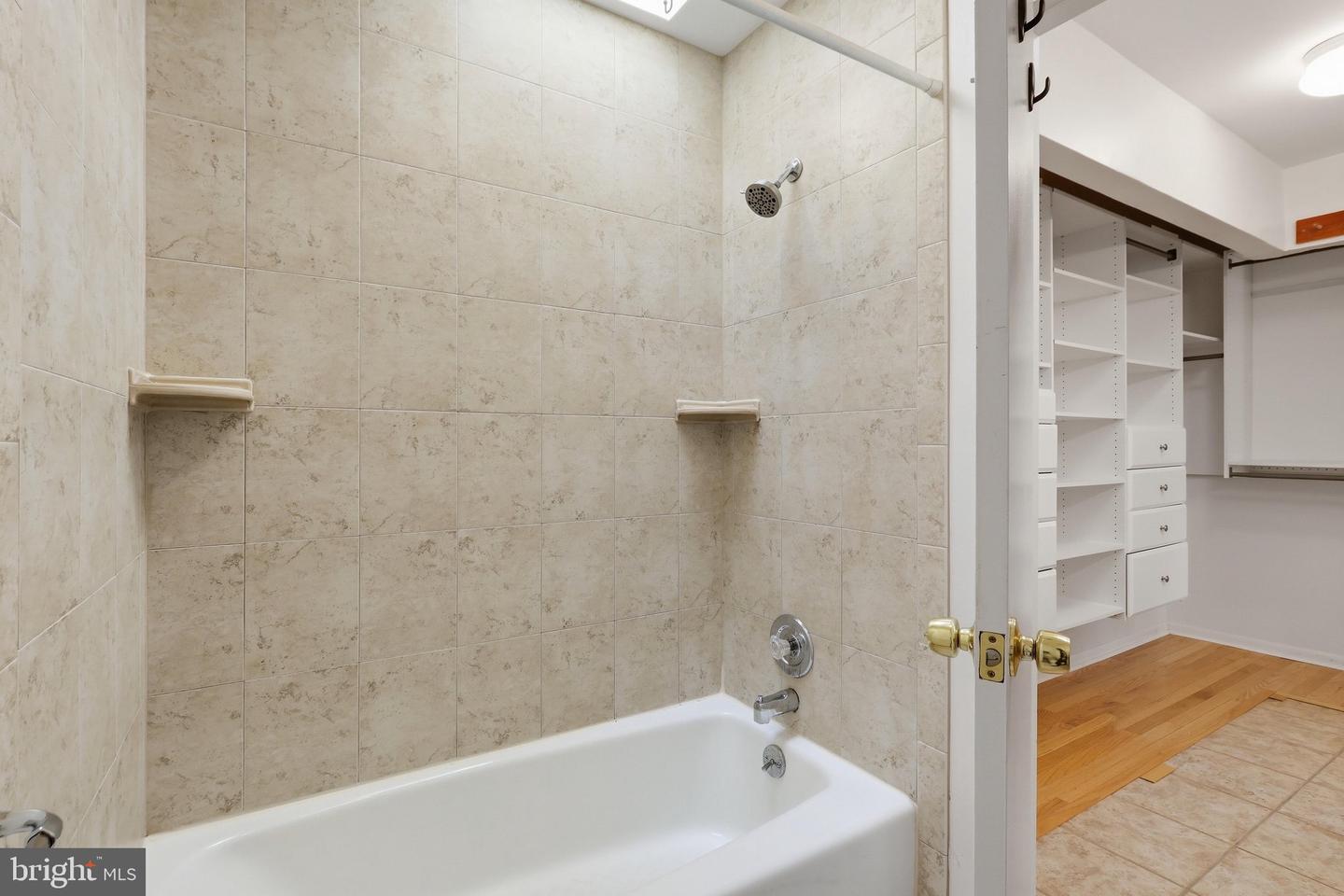 2025 Mock Orange Ct Property Photo 24