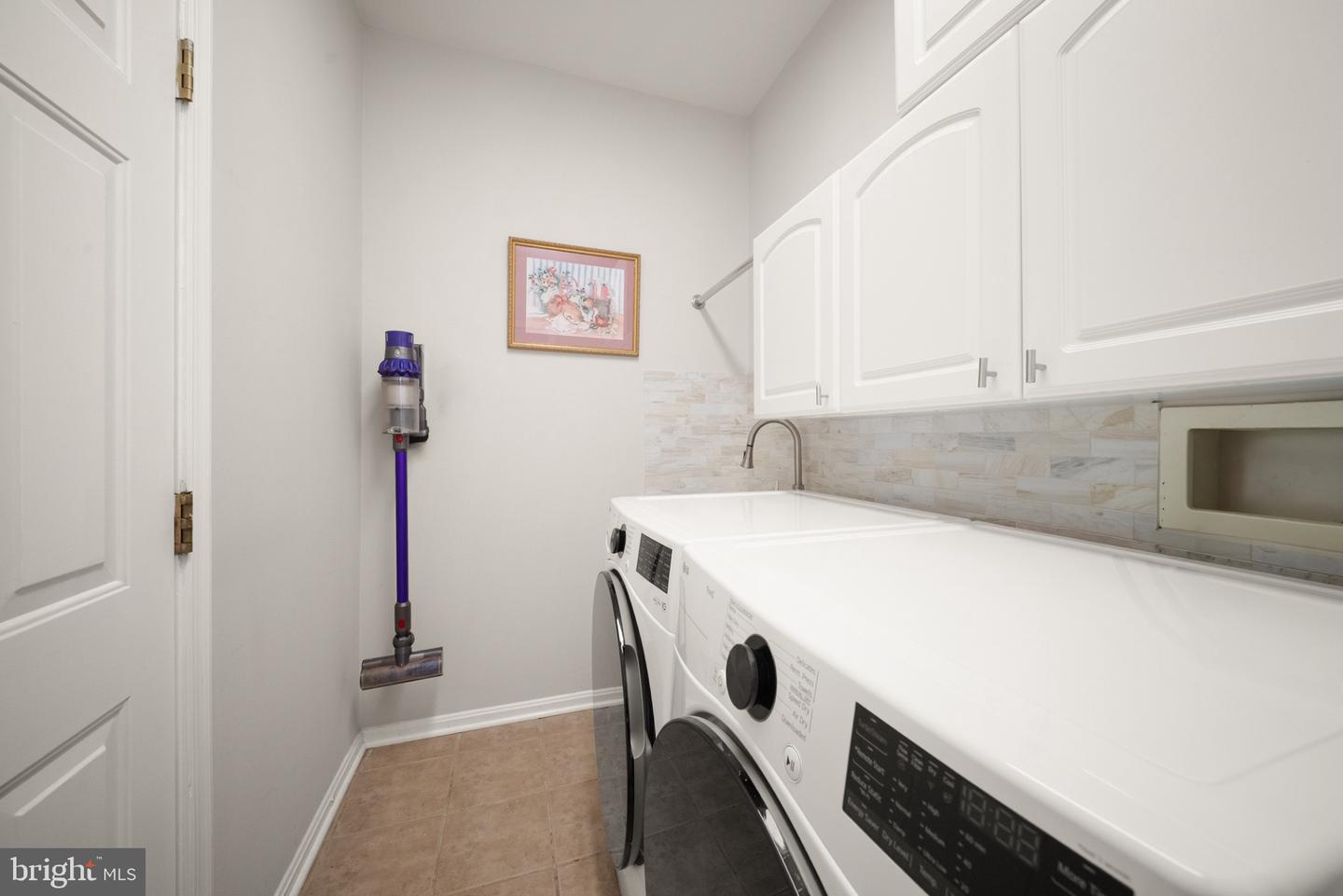 6704 Mossy Bank Ln Property Photo 25