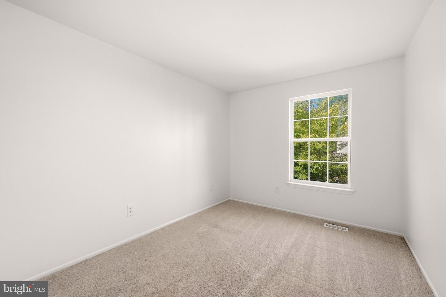 5986 Powells Landing Rd Property Photo 22